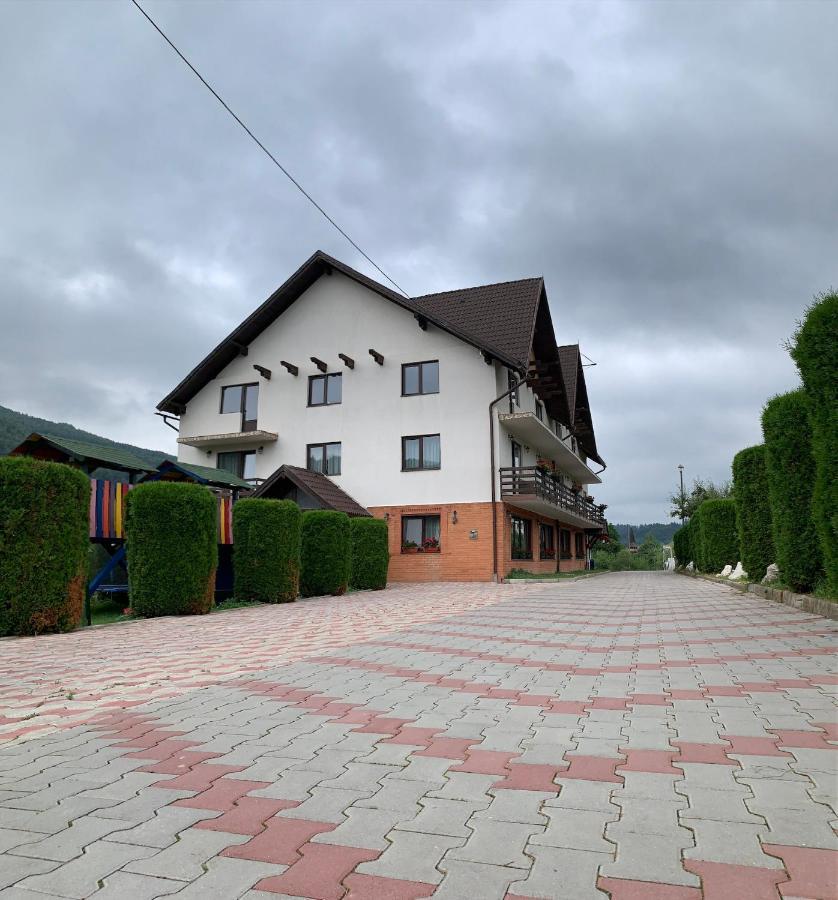 Vila Mogan Hotel Moieciu de Jos Luaran gambar