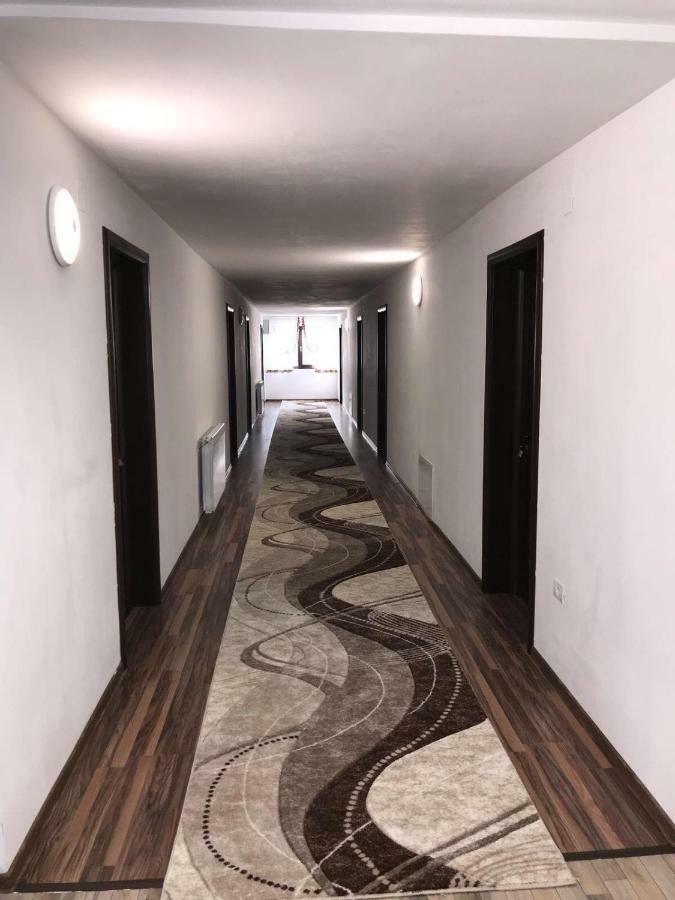 Vila Mogan Hotel Moieciu de Jos Luaran gambar